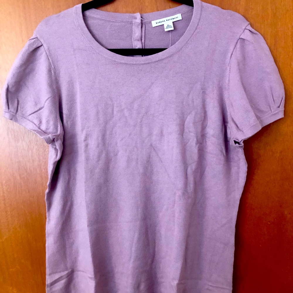 NWT cotton silk blend blouse w/button back detail